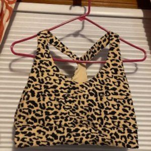 Leopard T-back Sports Bra, Size M/L, Cotton Nylon blend, nice workout bra!